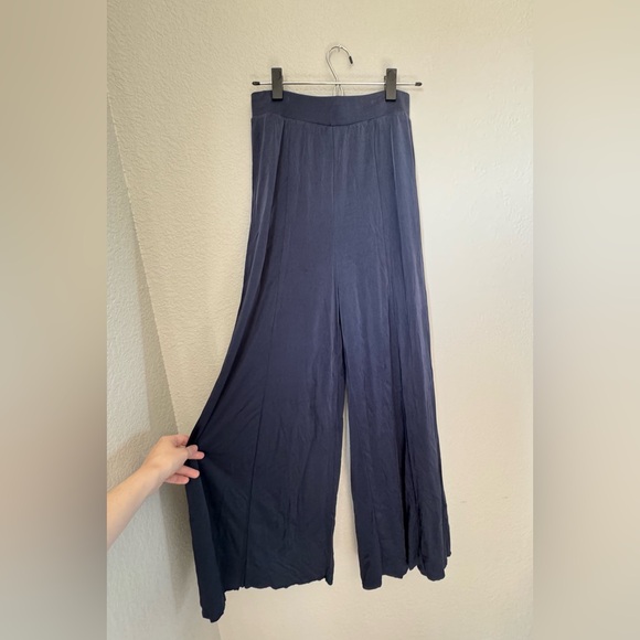 Anthropologie Maeve Wide Leg Pants - Metallic Navy - XS - Picture 4 of 4